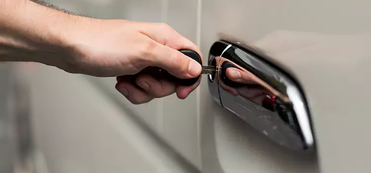 Why Choose Our Auto Locksmith Team in Crest Hill, IL?