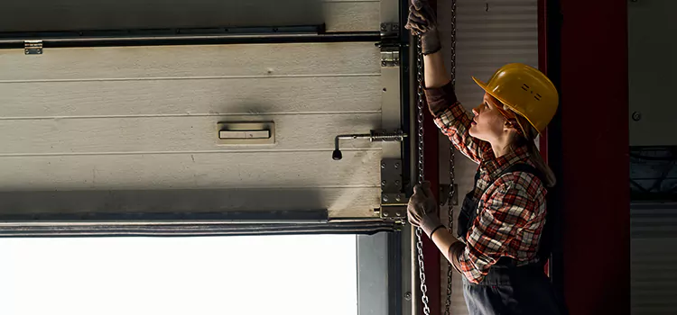 Addressing Common Garage Door Stoppage Issues in Crest Hill, IL